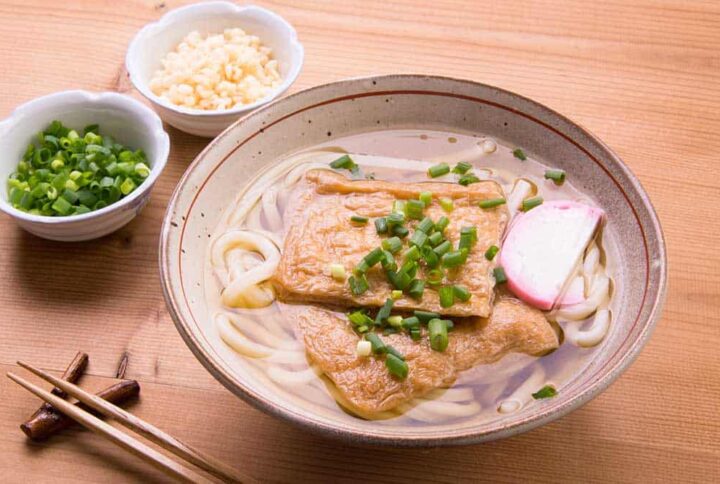 Kitsune Udon: Tofu Pouch Udon Soup Made with Fukuro Cookware