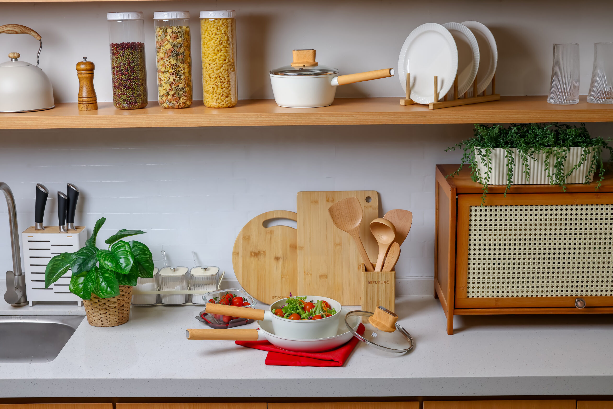 Shiro & Beechwood Utensils Set 2