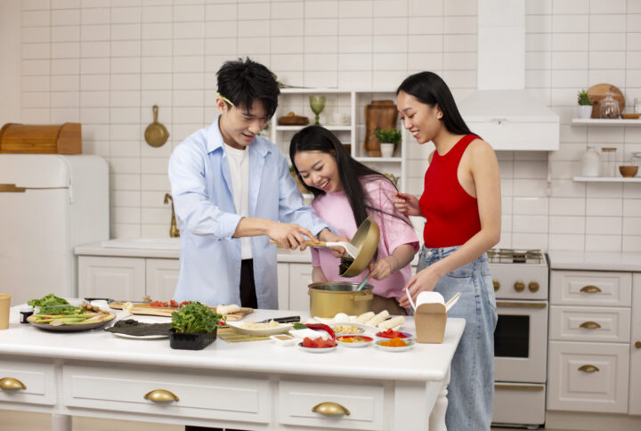 Strengthen Family Bonds with Home Cooking