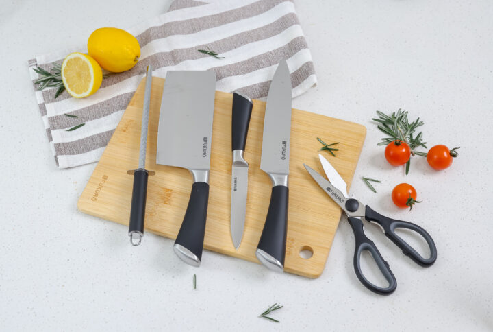 How to Choose the Right Knife for Every Cooking Task